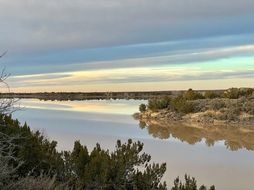 Tranquil White Mountain Lake Escape, Show low - Image 1