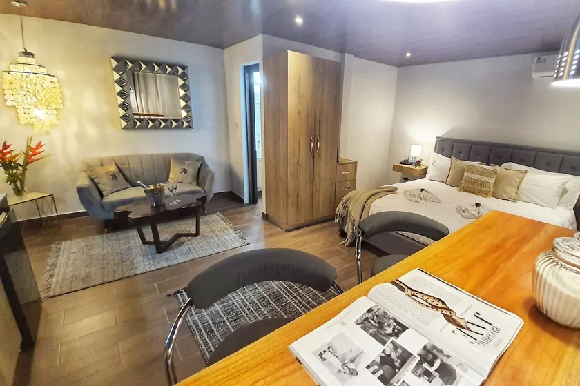 Villa Alejandro -Junior Suite with private kitchen - Image 1