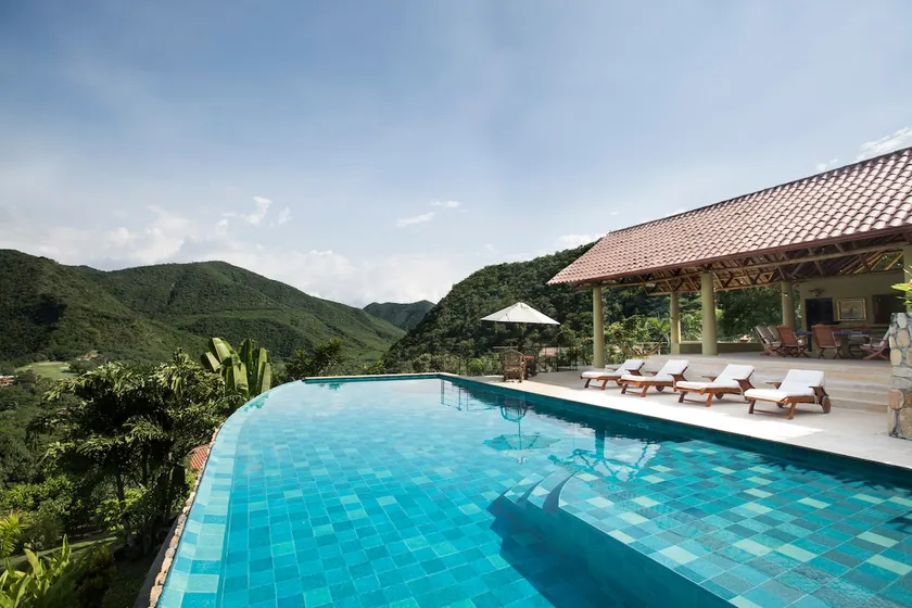 Spectacular Design House in Apulo RNT 107764 - Image 1