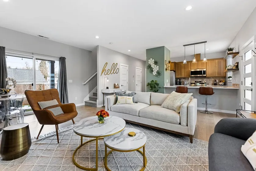 Brand New! 3 Bedroom near DT Vancouver - Image 1