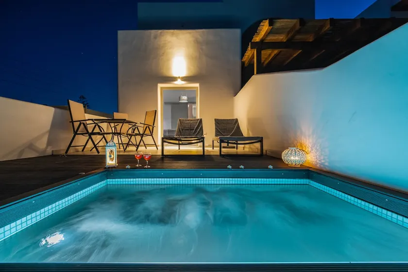 Divaly - private heated jacuzzi & sea view - Image 1