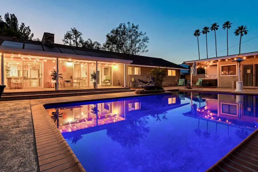 Luxury Tropical Modern Pool Estate/NO PARTIES - Image 1