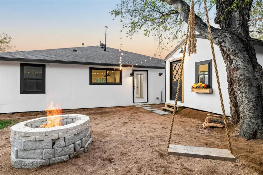 Chic Farmhouse in heart of Frisco (fragrance free) - Image 1