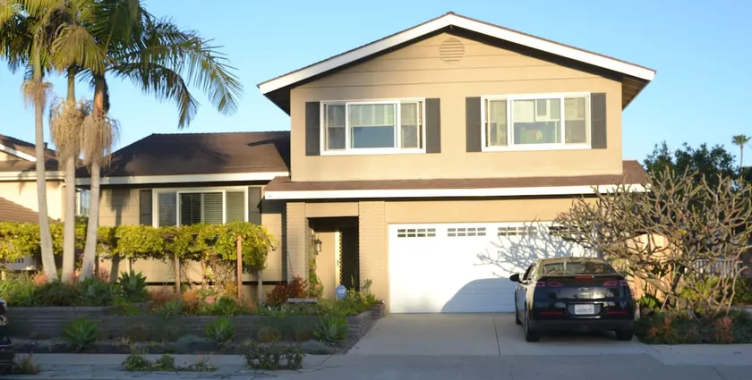 Beautiful & Spacious Home away from Home - Image 1