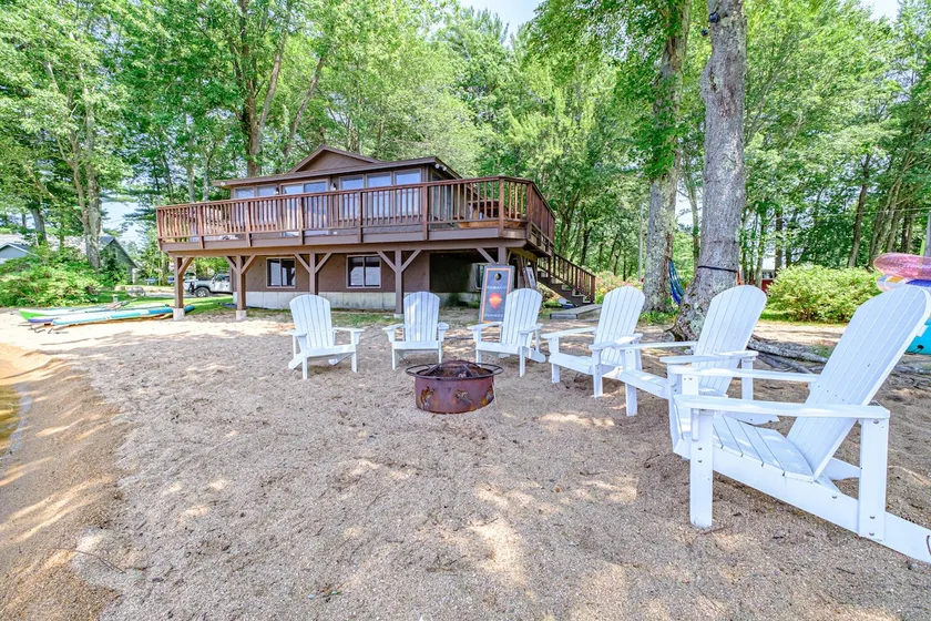 Beach House on Sebago Lake w. dock, kayaks, + SUPs - Image 1