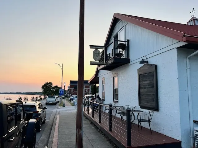 Riverfront Loft Above Honey Moon Coffee Shop - Image 1