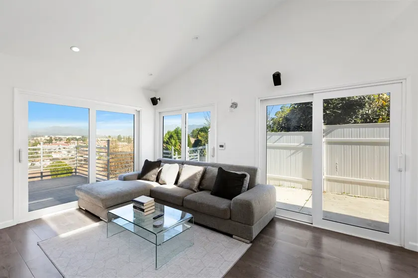 Hillside Villa With Views! 2bd/3ba - King Suite - Image 1