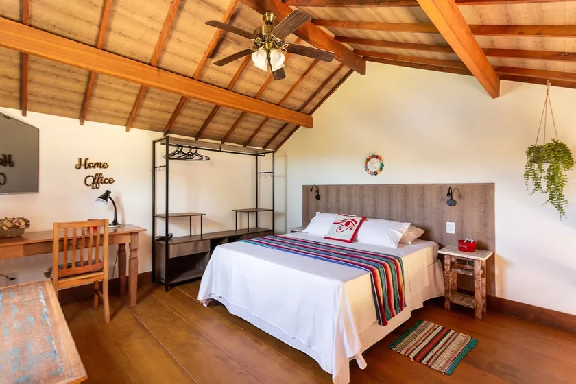 Loft with whirlpool near Rua das Pedras - Image 1
