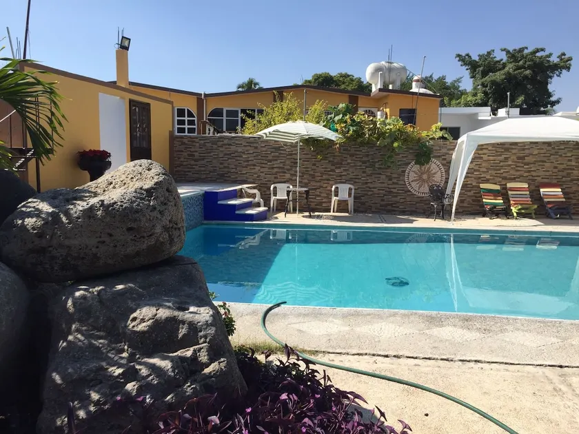 A charming house where you live, enjoy and share. - Image 1