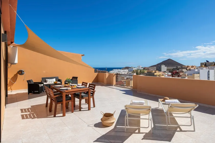 MEDANO4YOU Alex Sunset Lounge Penthouse - Image 1