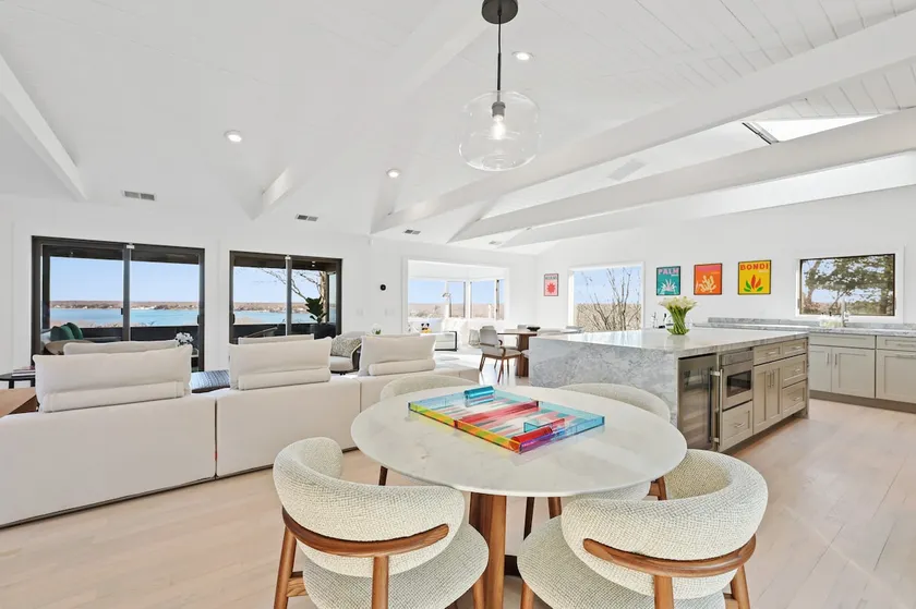 Designer East Hampton with Bay Views + Pool - Image 1