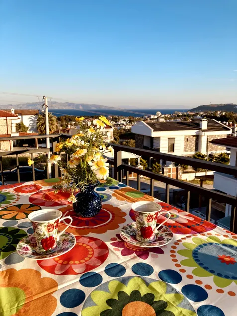 Poyraz Houses / Burgaz Location Apartment with Sea View - Image 1