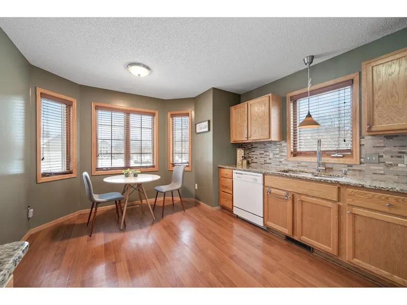 Spacious Bungalow near Downtown & Target Field - Image 1