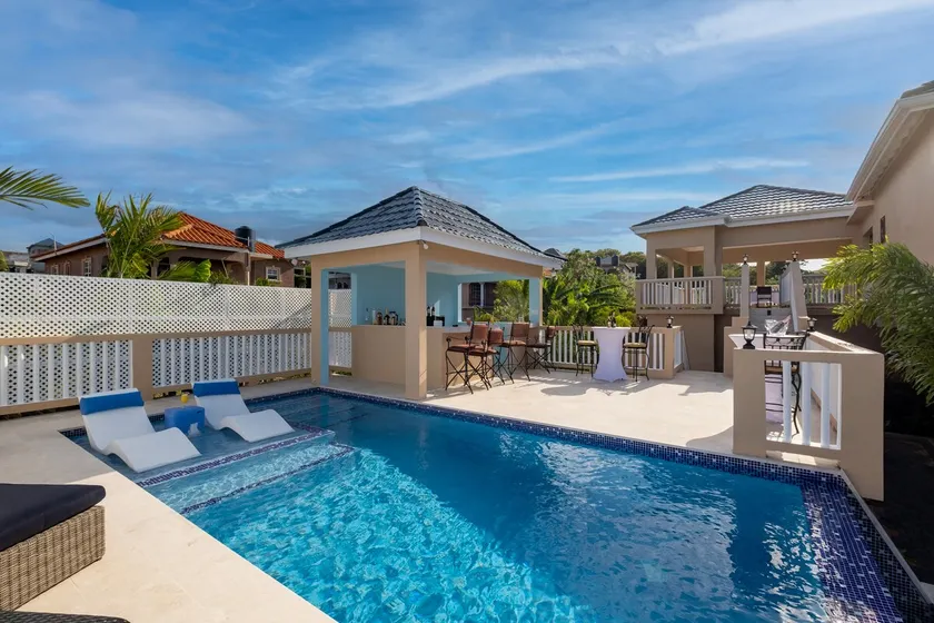 We Are Safe & Fully Operational! 4B/R Luxury Villa - Image 1