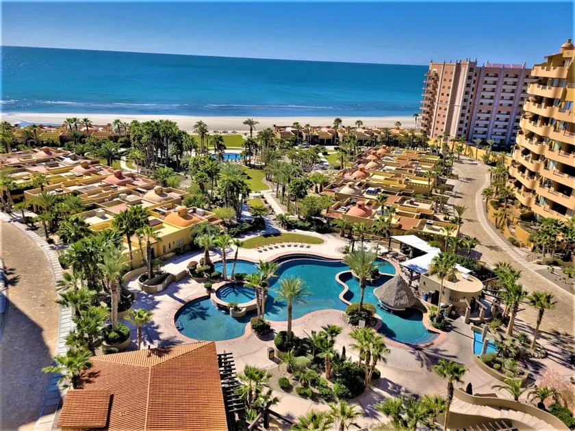 Amazing Penthouse at Bella Sirena with Views and Entertainment - 901-C - Image 1