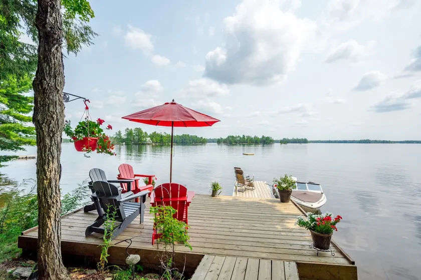 Gorgeous views from every angle - Image 1