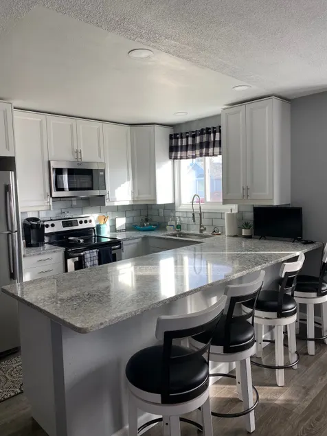 Clean, comfortable, and feels like home! - Image 1