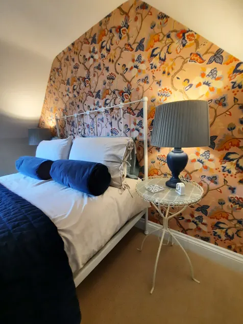 Stunning accommodation in unique rural setting - Image 1