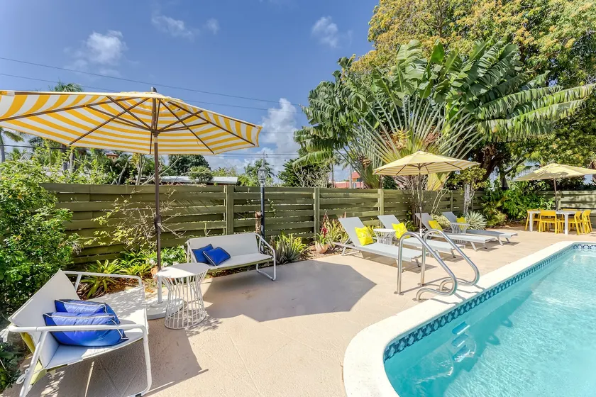 Newly Renovated Beach House w Heated Pool, 4 BR, 3 BA - Image 1