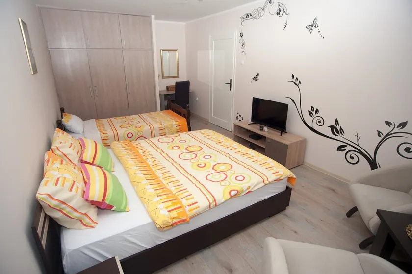 Park Apartman - Image 1