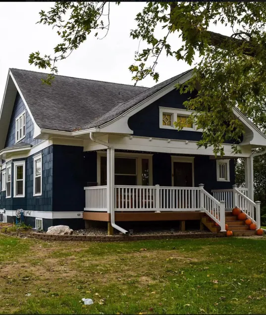 Wonderful 3 Bedroom home close to Nelson Park - Image 1