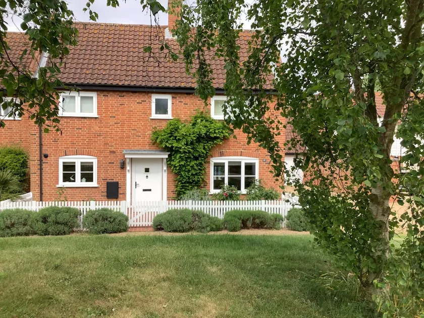 Peaceful house ideal for dogs lovely location - Image 1
