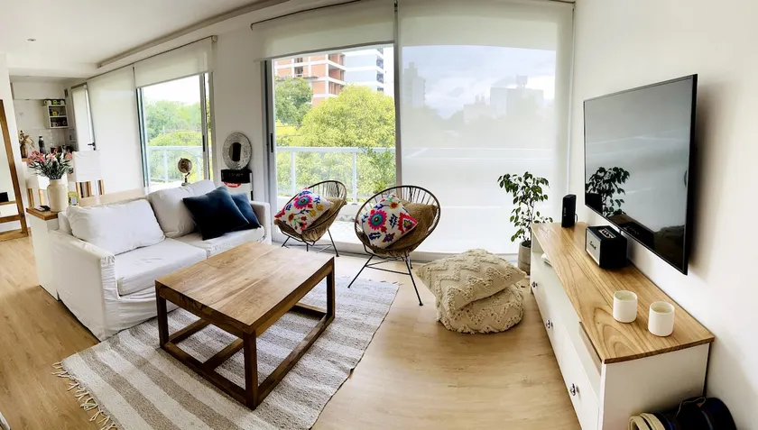 La Plata apartment facing San Martín Park - Image 1