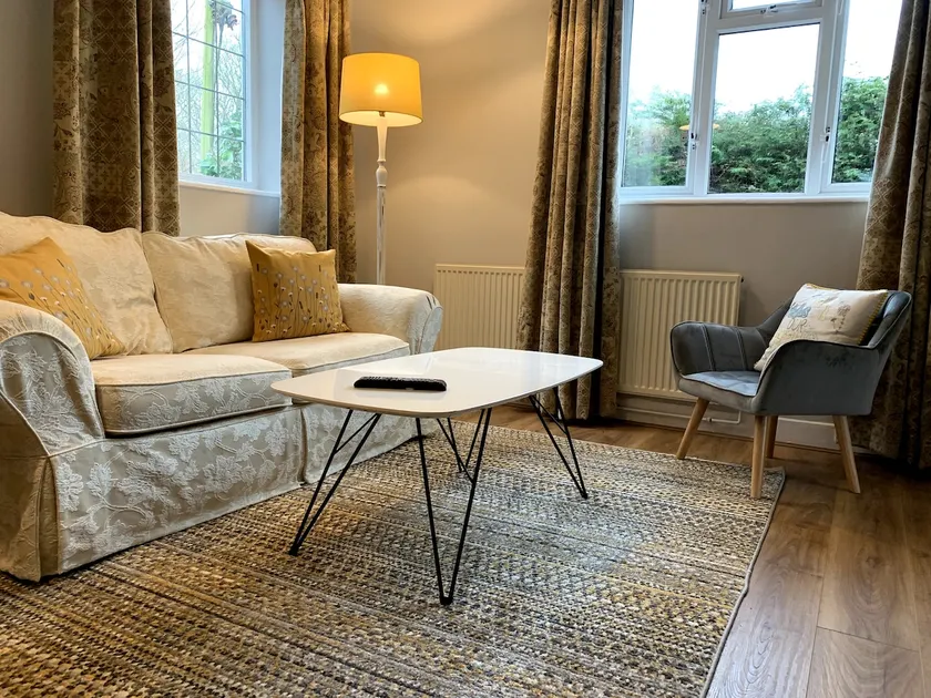 Cosy Pet-Friendly Norfolk Broads Retreat - Image 1