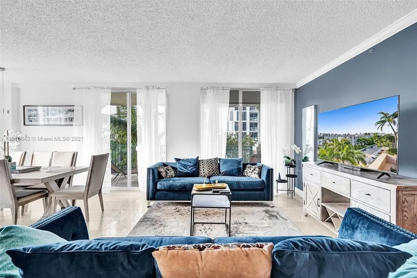 LUXURY KINGDAVID*3/2H*KINGBEDROOM*BEST LOCATION - Image 1