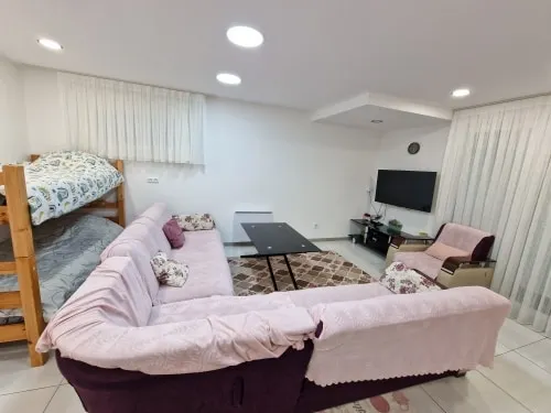 besac studio between city center and Minjoz Hospital - Image 1