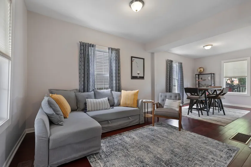 WALK TO OSU! 3 Bed/2.5 Bath Home just off campus! - Image 1