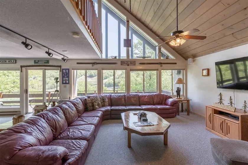 Across from Loon Base Lodge · Sleeps 13 · 4BR - Image 1