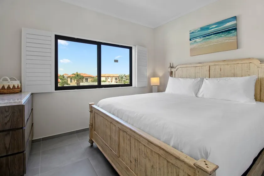 4BR Condo in Exclusive Resort Oro 2 by Bocobay - Image 1