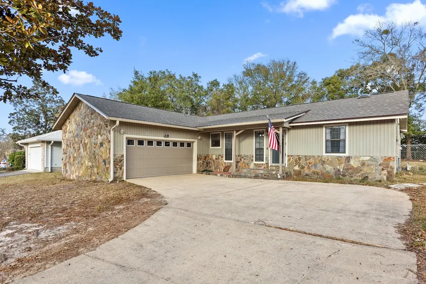Spacious Full Home at the Sunset Pad in FWB! - Image 1