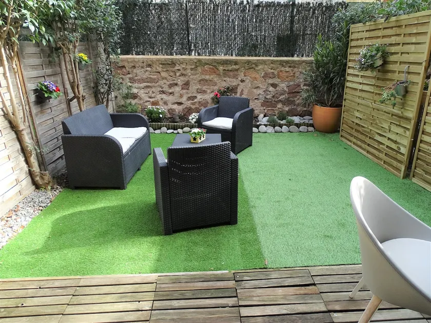 Beautiful Studio, terrace & garden close to the sea - Image 1