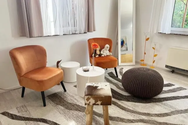 2-room quiet location with garden - Image 1