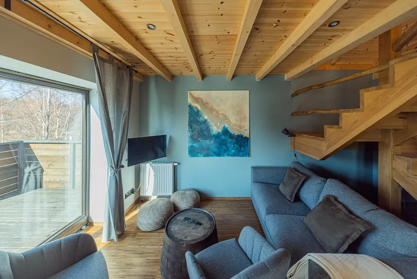 Sunny apartment for 6-8 people by the sea - Image 1