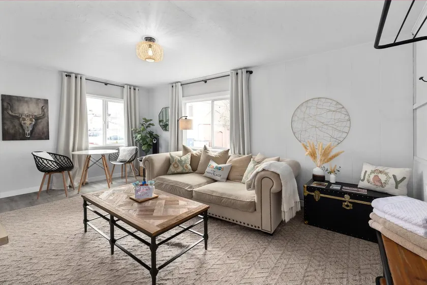 Downtown Carriage House: Edmonds Kind of Stay - Image 1