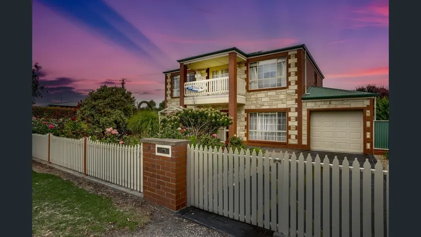 The Sandcastle - Family Entertainer - Pets Welcome - Central Port Elliot - Image 1