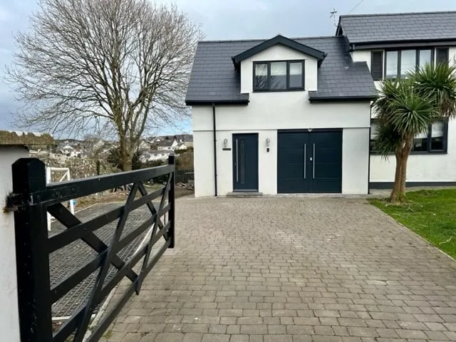 Orchard Lodge-Coastal Retreat, newly built hideaway with village views and private terrace - Image 1