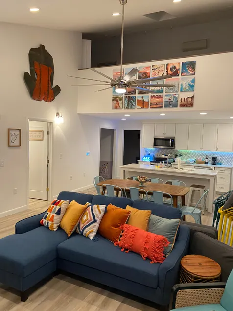 “The Cool House” Waterfront Oasis, 3 Bedrm 2 bath - Image 1