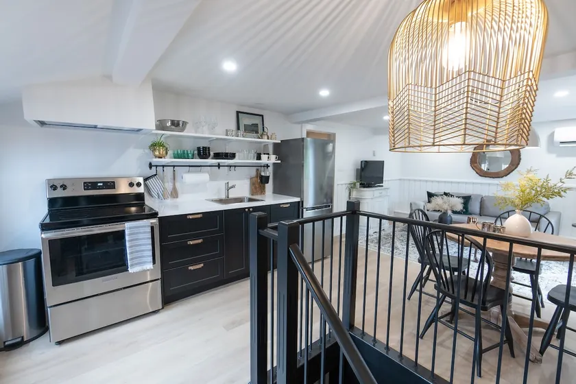 Chic Guest Suite with Private Entrance - Image 1