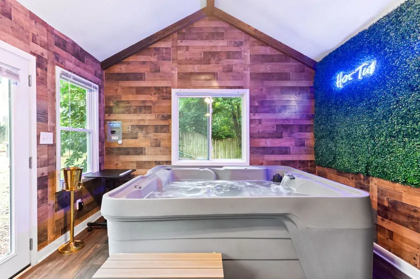 The Hot Tub Hideaway | ATL | Sleeps 6+ - Image 1