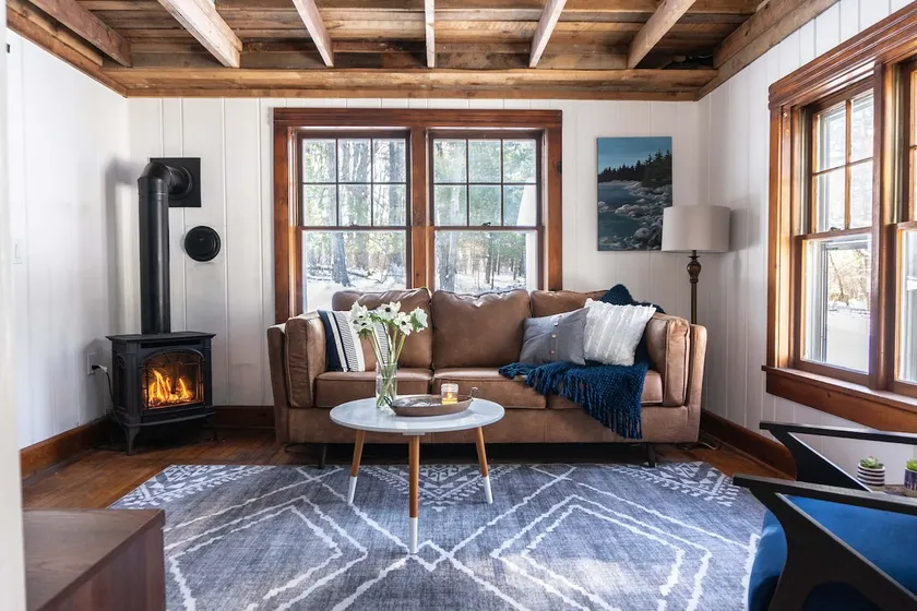 Apartment Therapy Woodland Cottage • Pets OK - Image 1