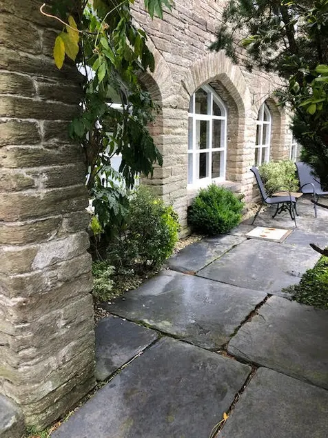Unique accommodation in the centre of Kingsbridge - Image 1