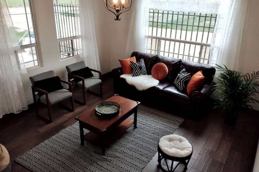 Relaxing house - Image 1
