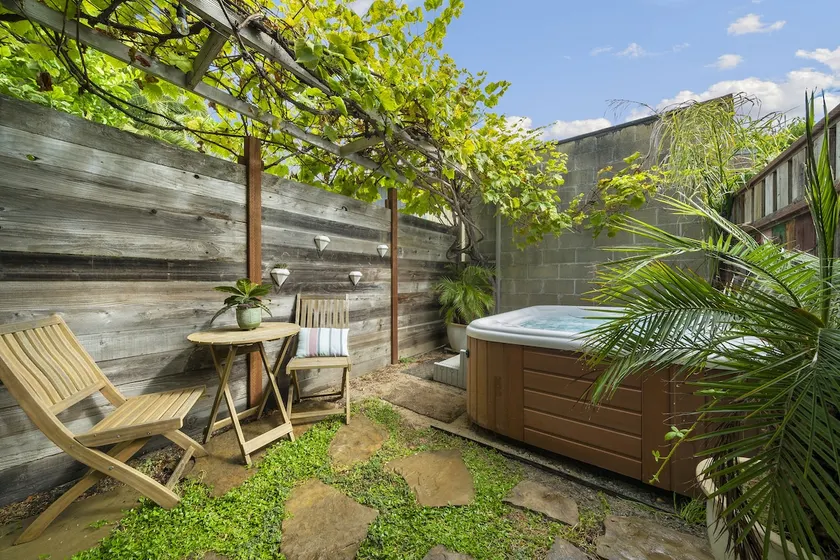 East Bay Garden Oasis w/ Hot Tub Centrally Located - Image 1