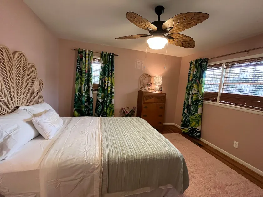 Betty's Place - 2 bed 1 bath close to restaurants - Image 1