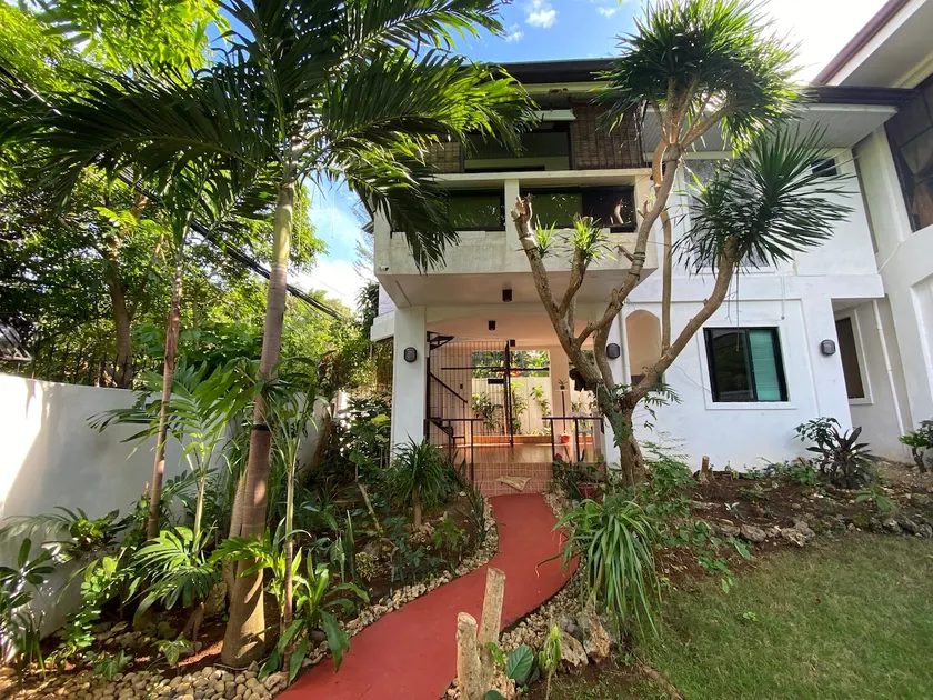 4-Bedroom house- Summer Breeze Boracay Aklan - Image 1