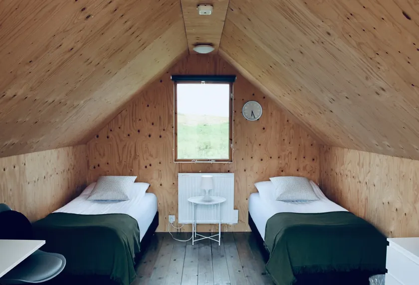 Twin cottage w. shared bathroom - Image 1